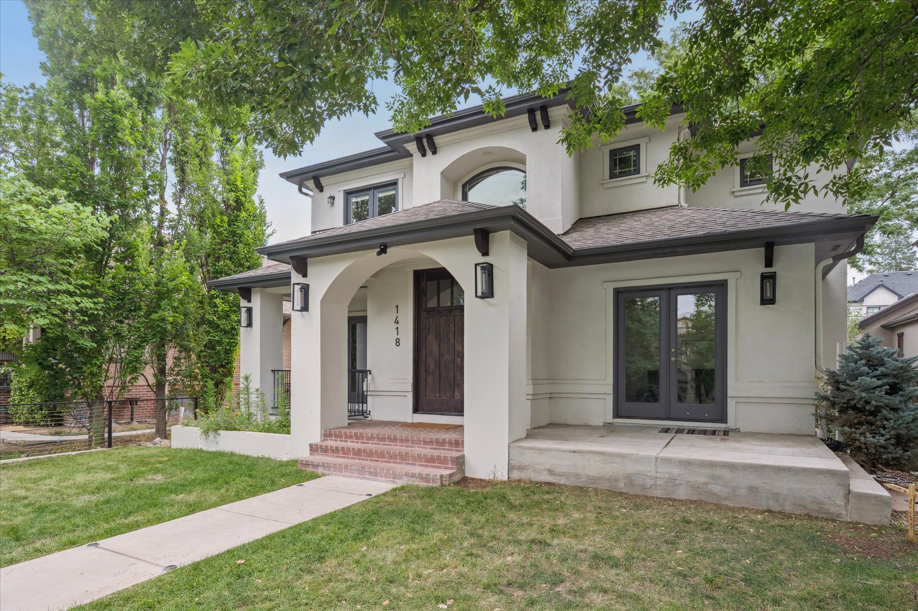Stunning, 6 Bedroom Remodel in Fantastic Cory Merrill!
