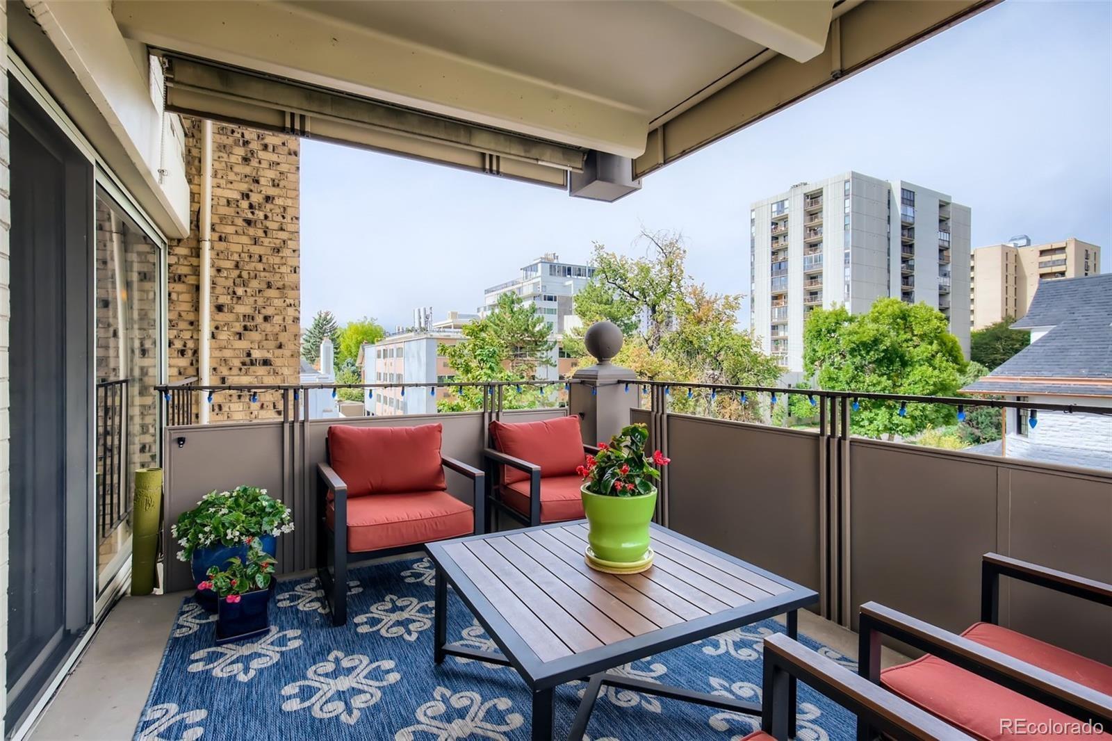 Unit# 402 - Modern 2 Bedroom Condo in Capitol Hill