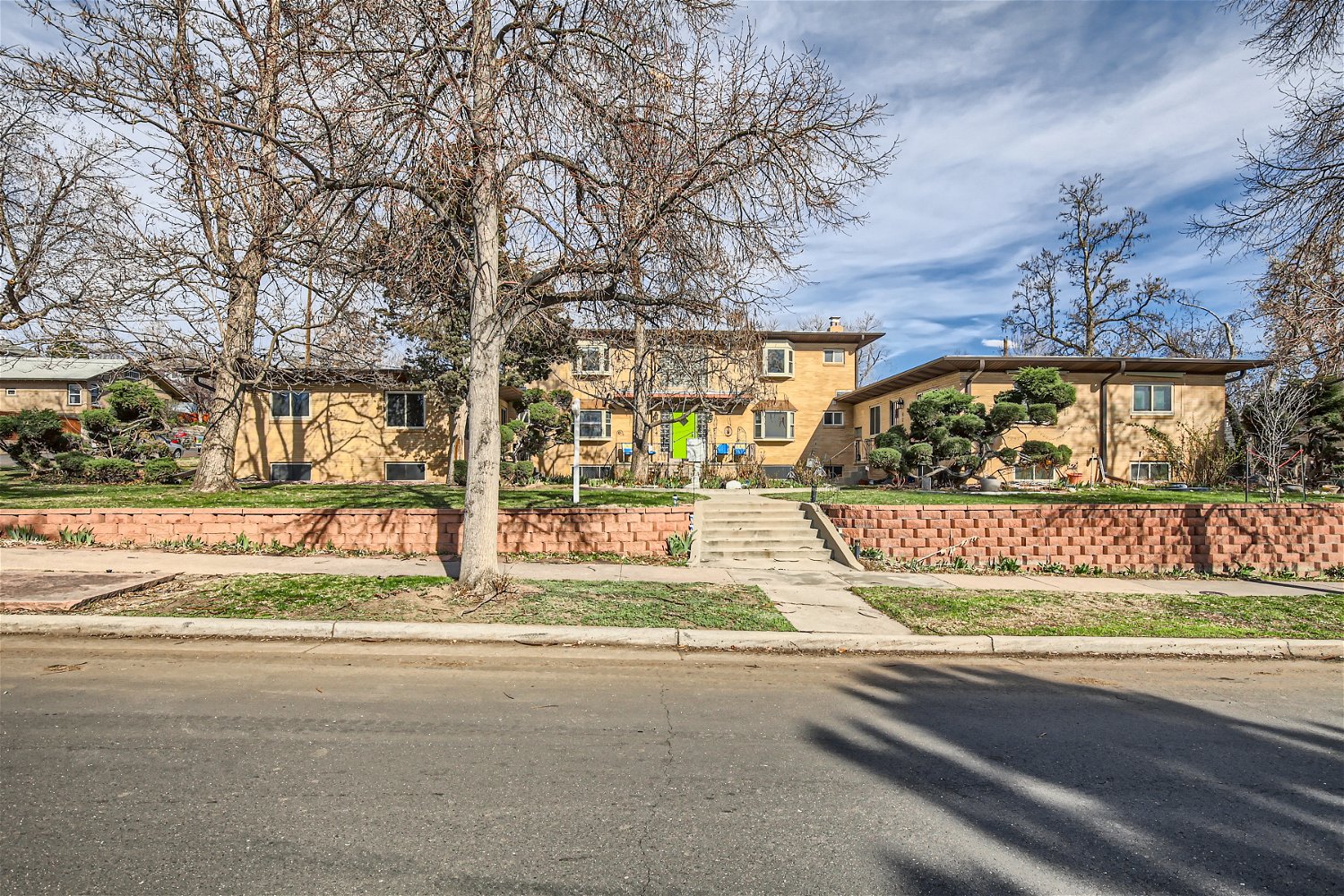 Stunning Fully Remodeled Unit #4 – Updated Finishes Throughout