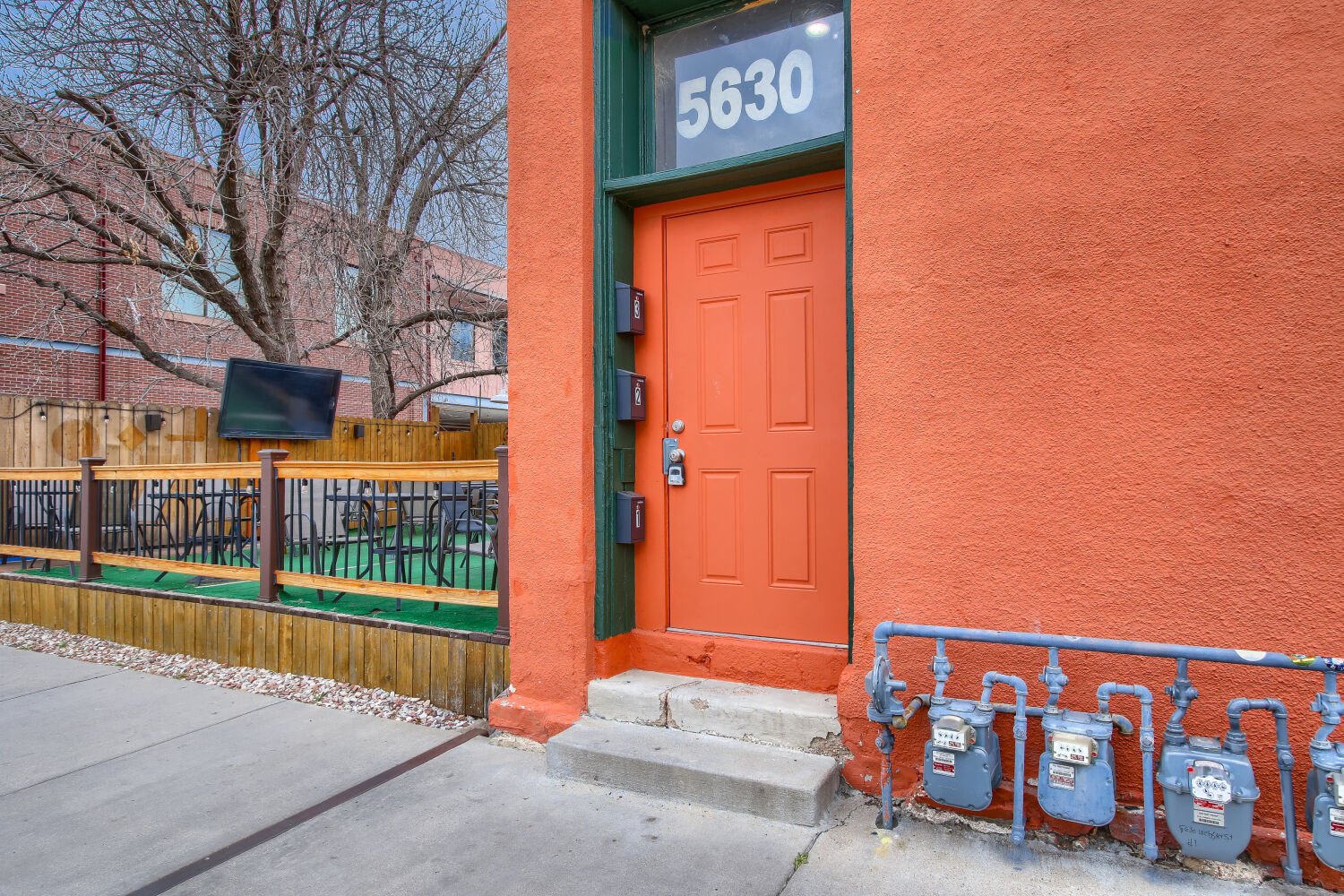 Move-In Ready! Stylish Updated Apartment in Arvada