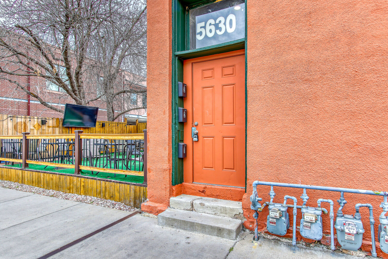 Beautifully Updated Apartment #2 with Modern Finishes